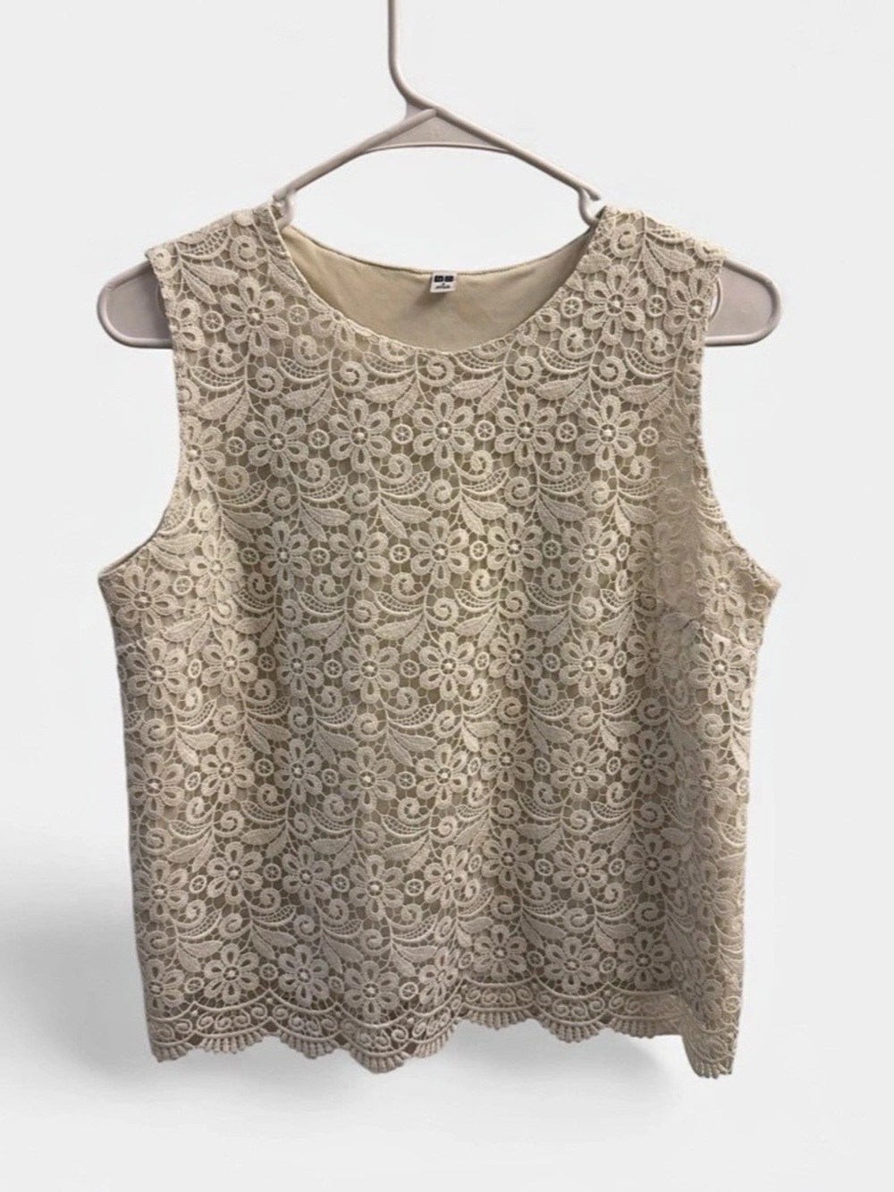 UNIQLO Ivory Floral Lace Sleeveless Blouse Top Size S